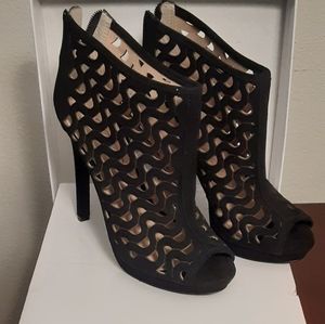 BCBG Paris leather upper